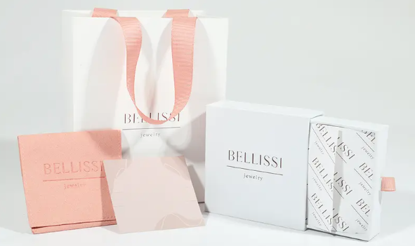 porta j&oacute;ias personalizado