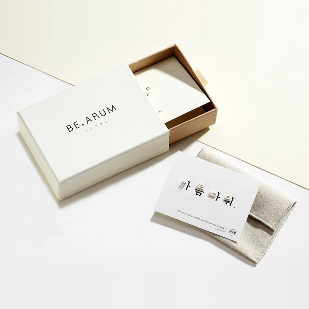 Fábrica de caixa de papel para embalagem de brinco de moda branca com design personalizado